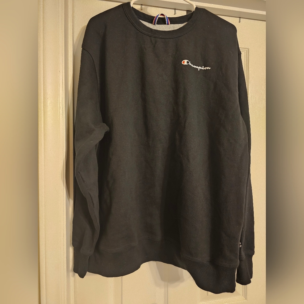 Champion Men's Classic Black Crewneck Sweater